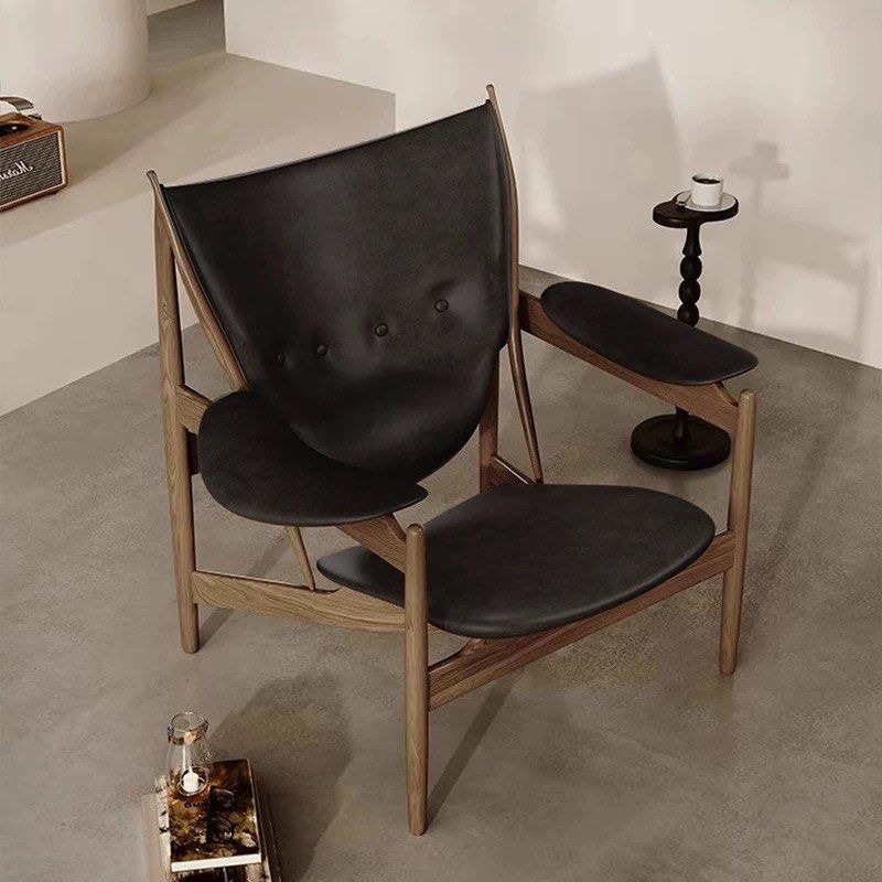 LUTHOR Modern Leather Lounge Chair