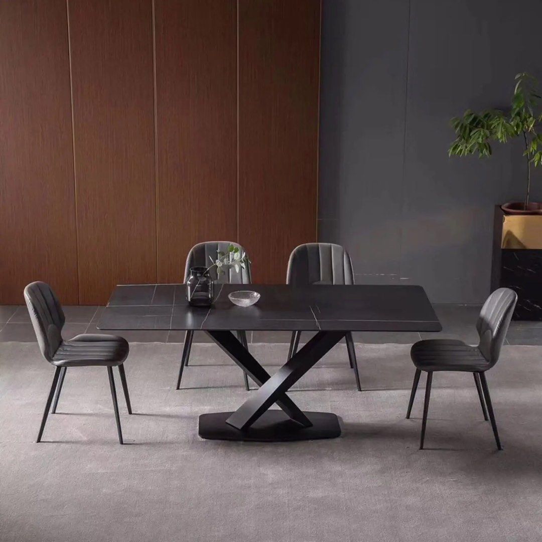 COSMO Dining Table