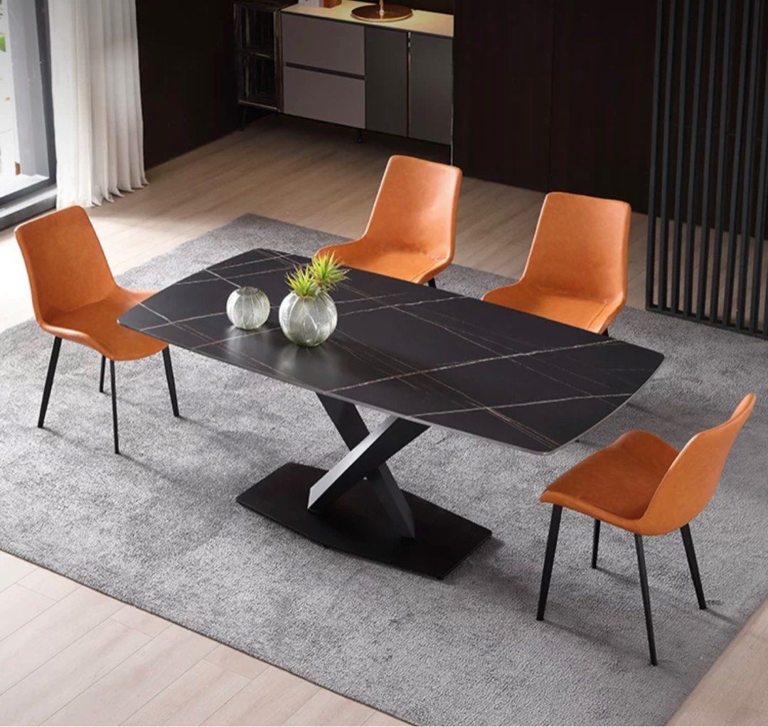COSMO Dining Table
