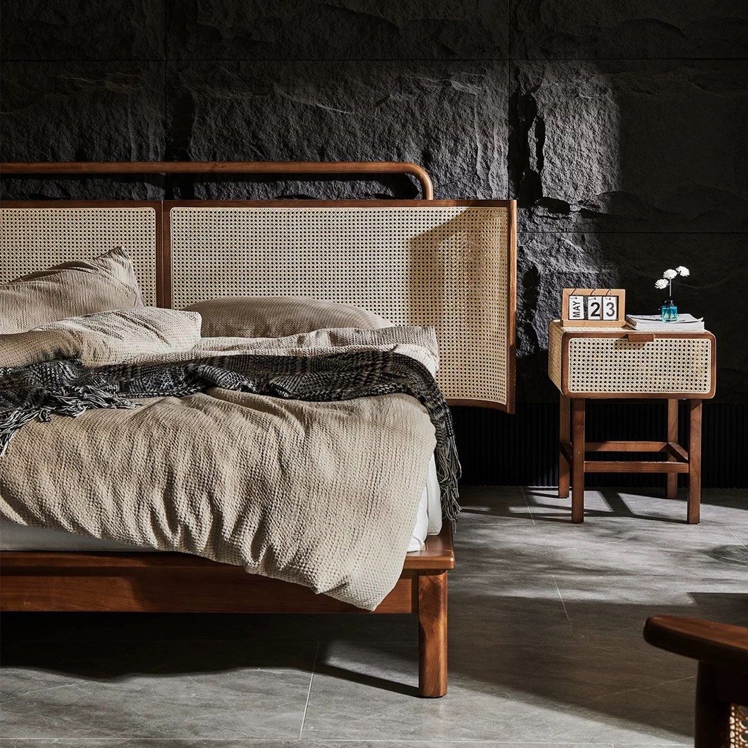 GARFEN Vintage Rattan Bedframe