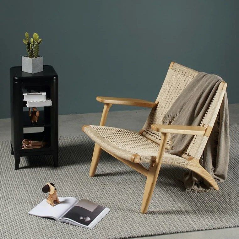 LIVIA Armchair
