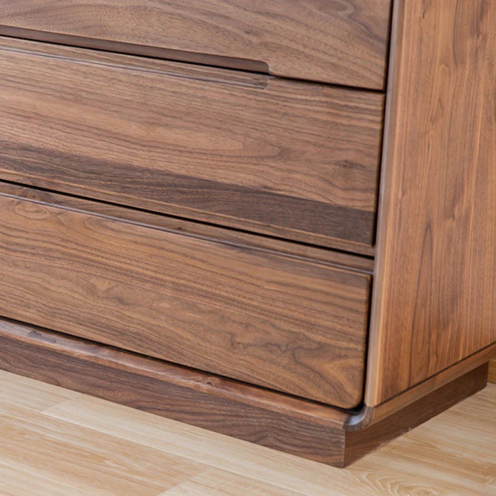 HODREA 8 Drawer Dresser