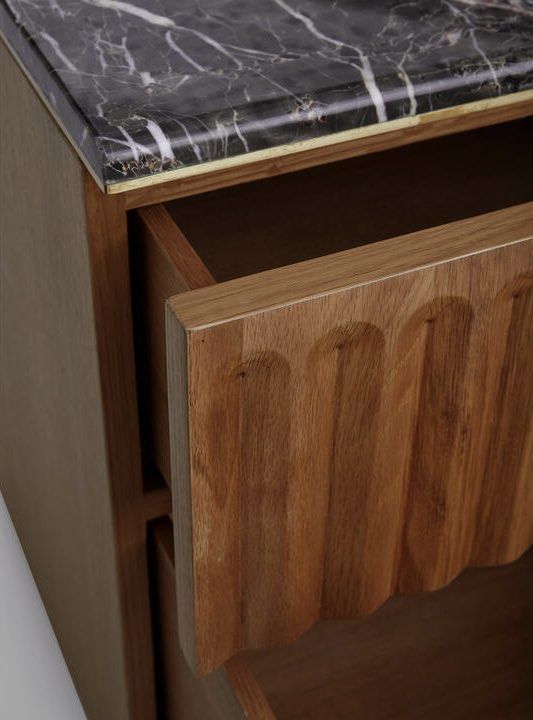 GRISEO Modern Fluted Bedside Table