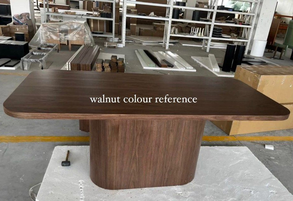 KILLIAN Modern Fluted Solid Wood Dining Table