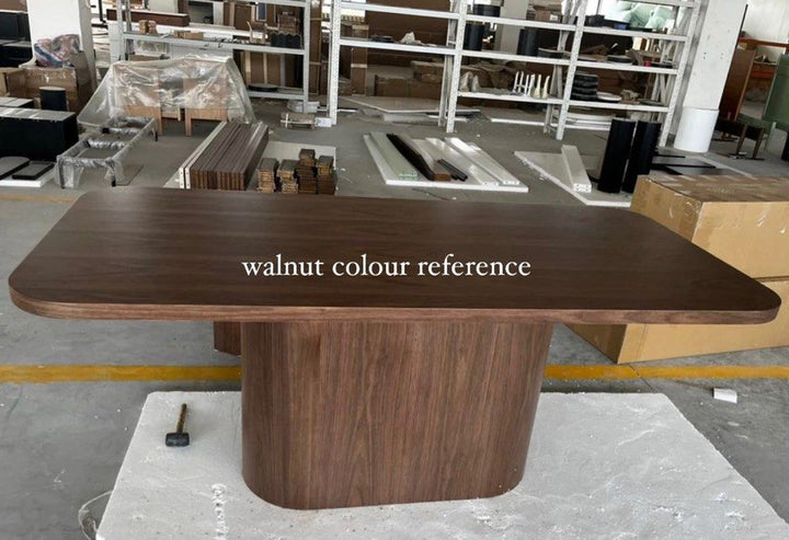 KILLIAN Modern Fluted Solid Wood Dining Table