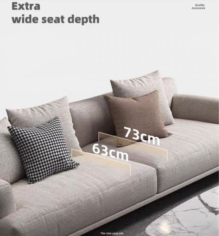 REVERIS Modern Fabric Sofa