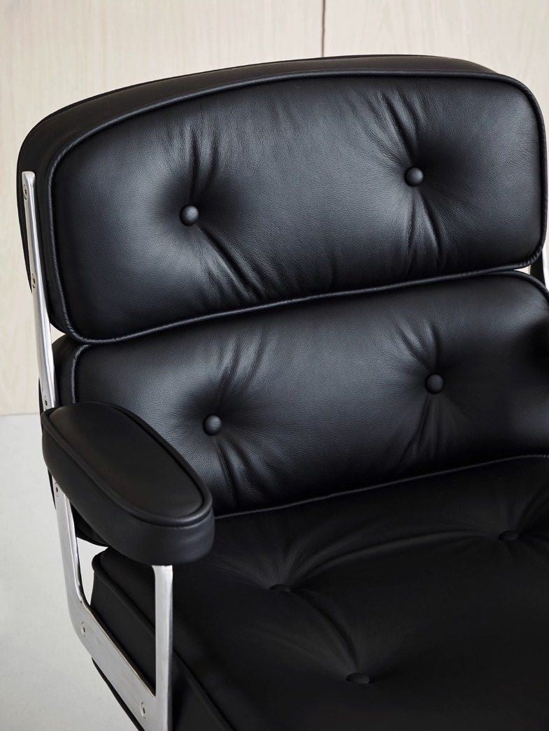 LARKIN Modern Leather Office Chair