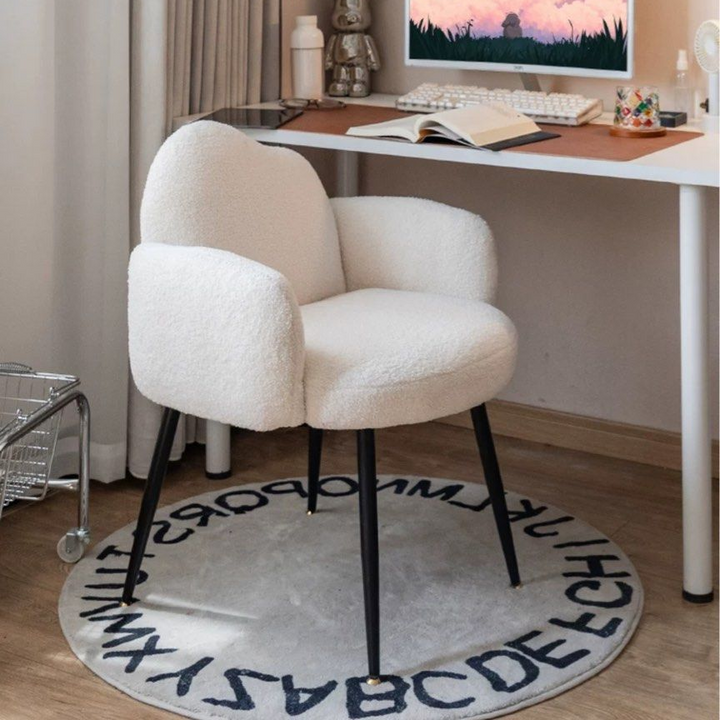 ISLEY Modern Boucle Chair