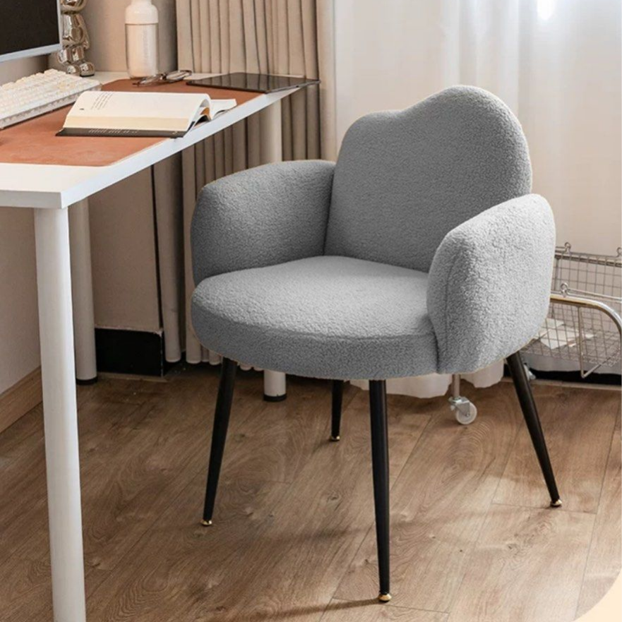 ISLEY Modern Boucle Chair