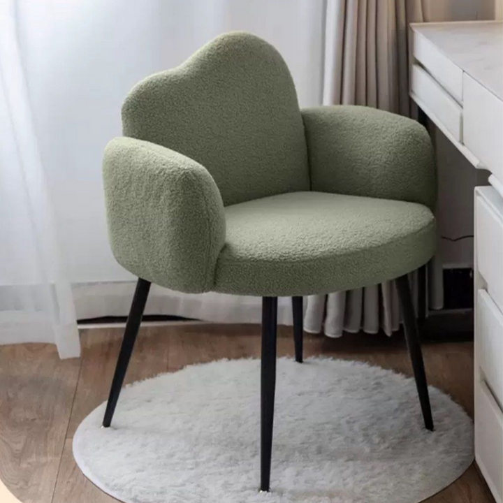 ISLEY Modern Boucle Chair