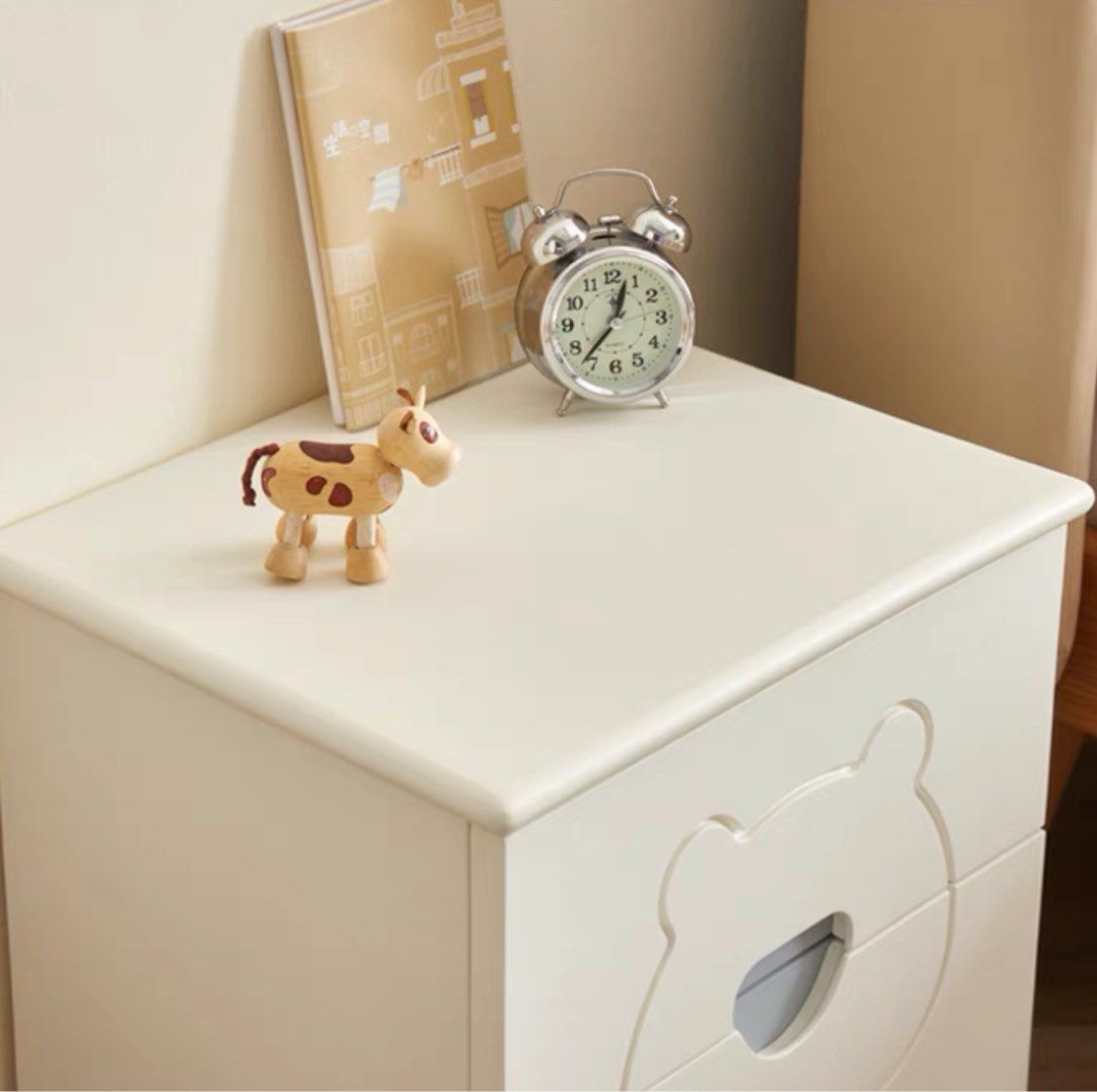JAYDON Modern Children’s Bedside Table