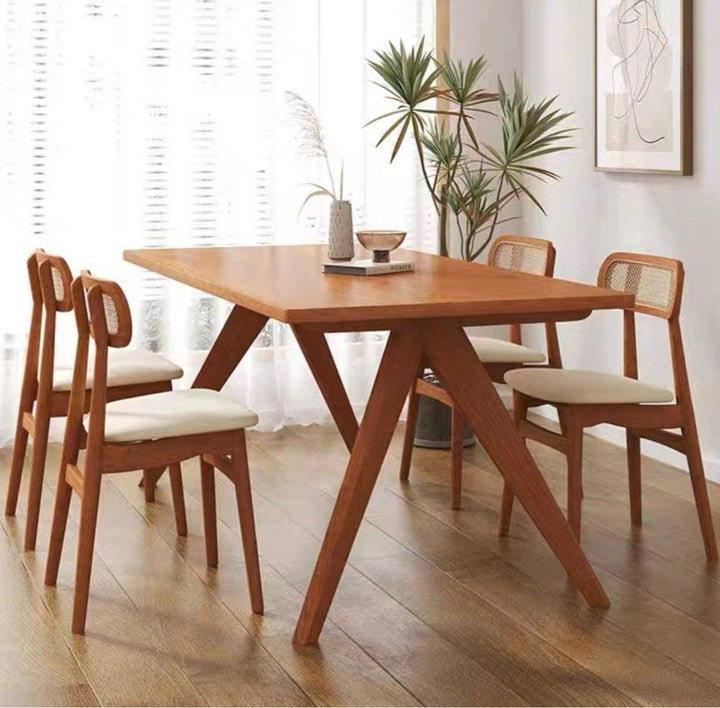 HOLLIA Modern Solid Wood Dining Table