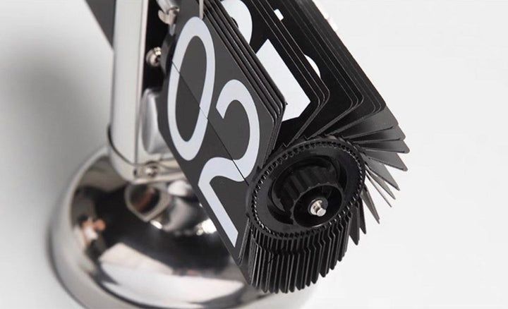 JHUDE Modern Automated Clock