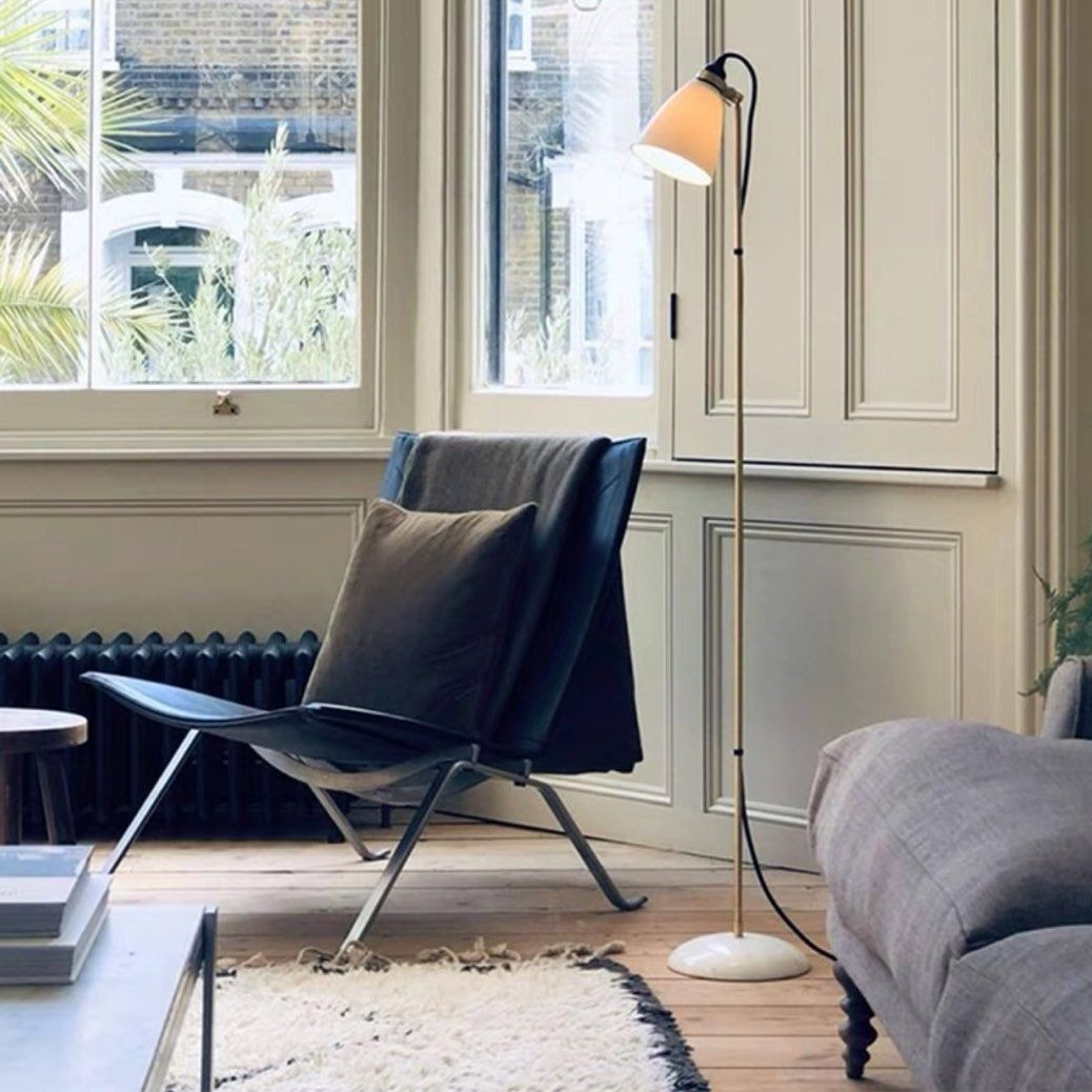 HAEUN Modern Leather Lounge Chair