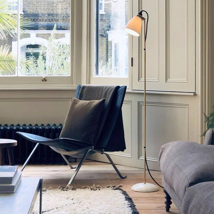 HAEUN Modern Leather Lounge Chair