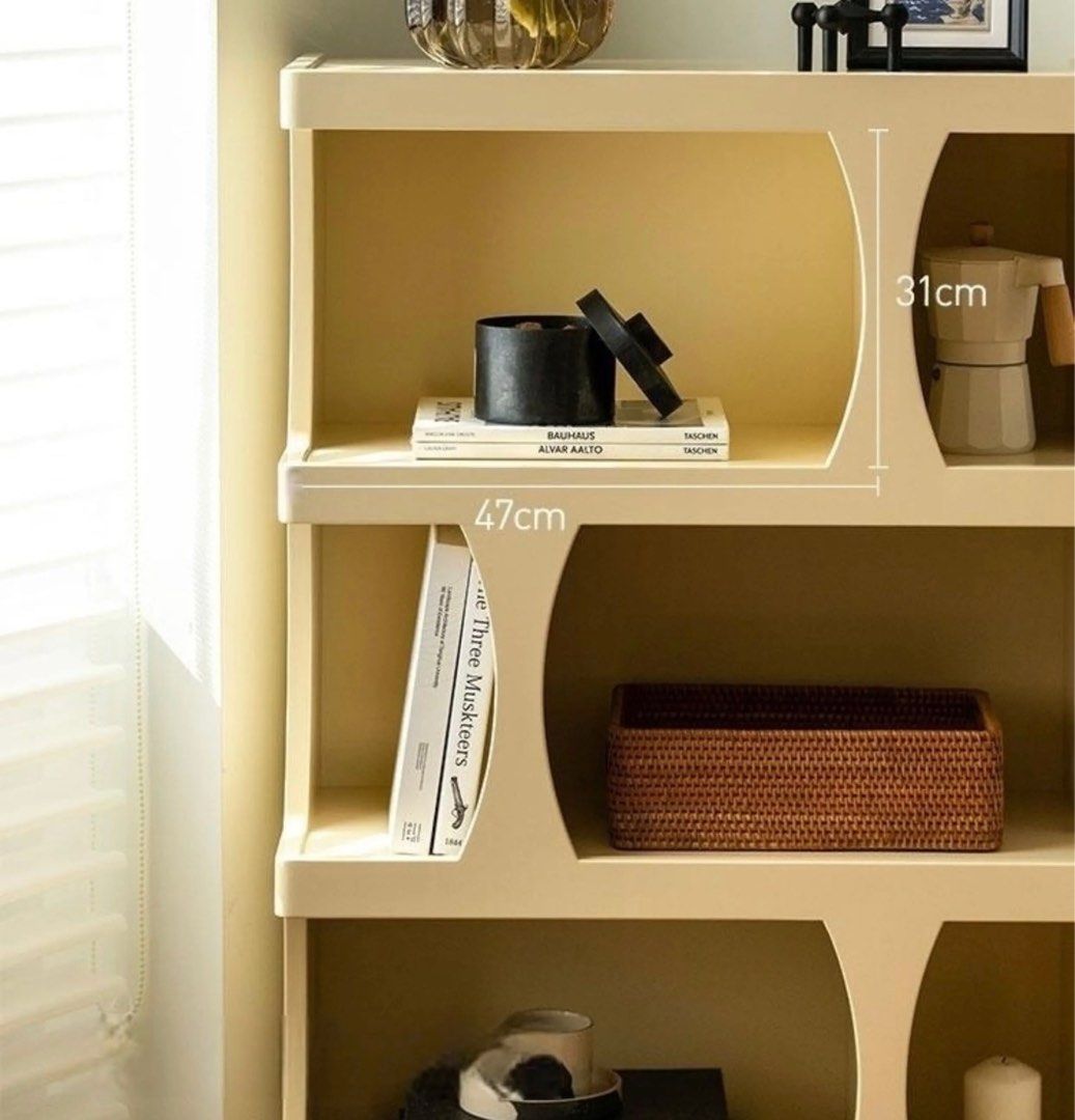 DIANE Modern Display Shelf