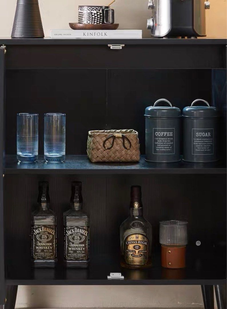 MESTRO Rustic Rattan Sideboard