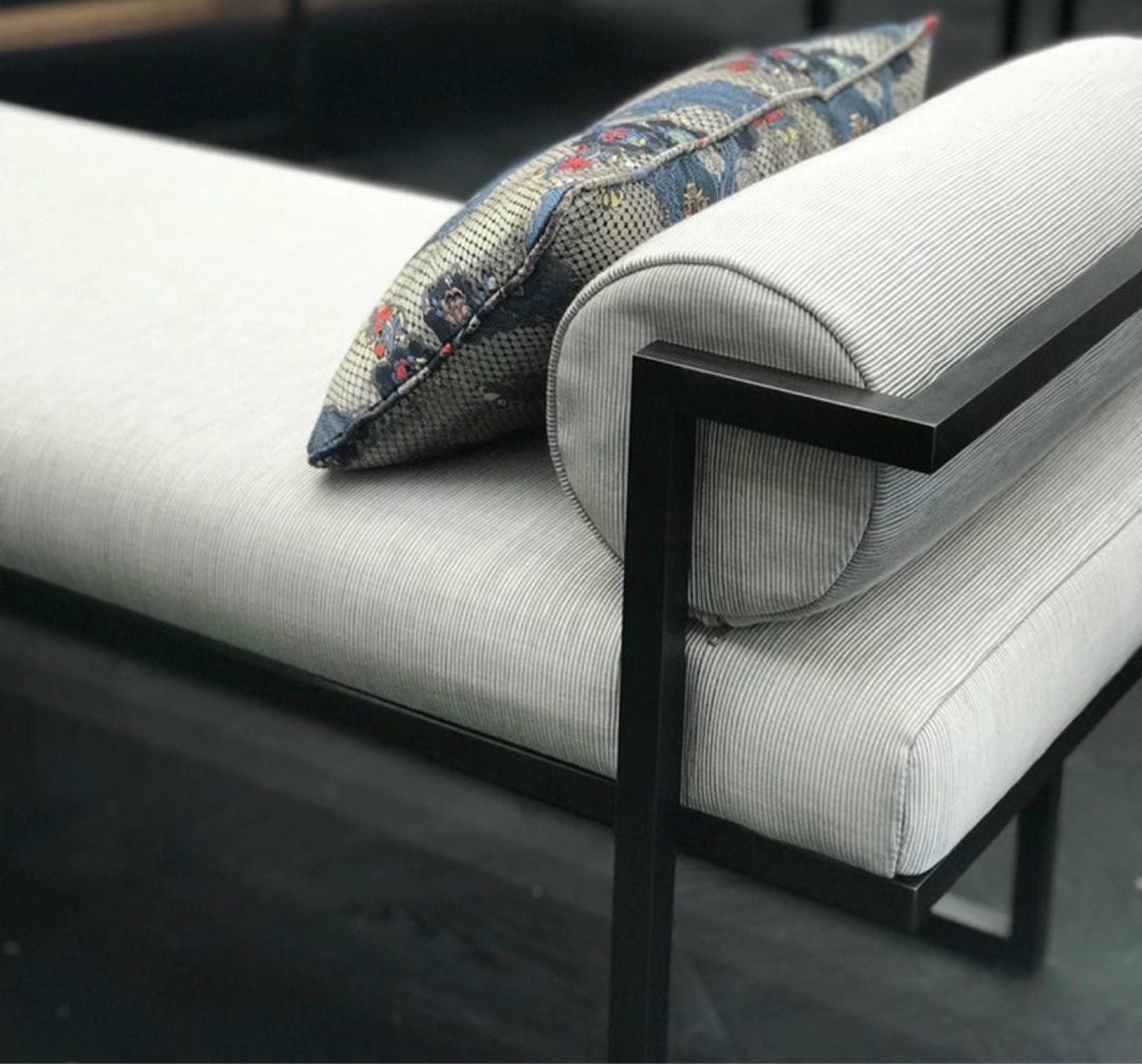 SASKIA Modern Bench