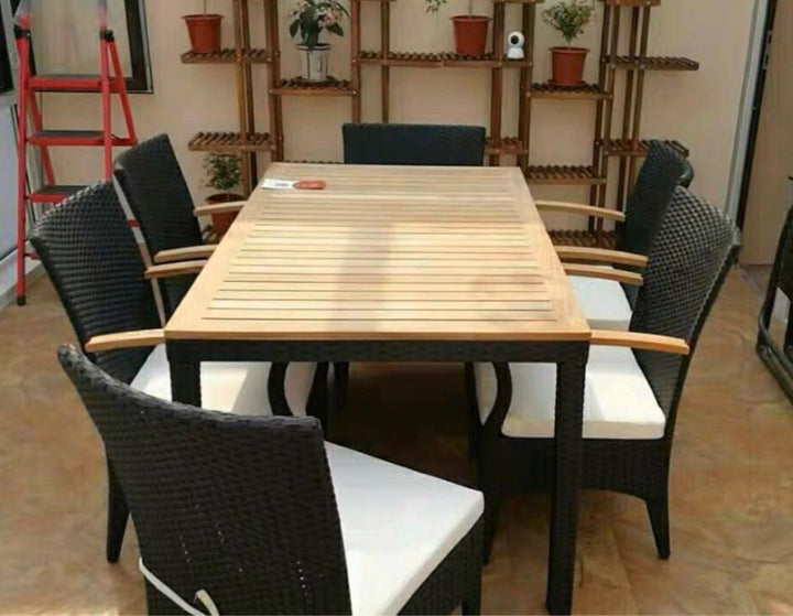 JAYVE Outdoor Dining Table & Chairs
