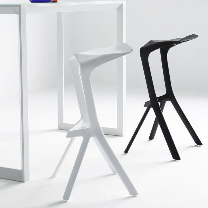 LEVI Creative Bar Stool (set of 2)