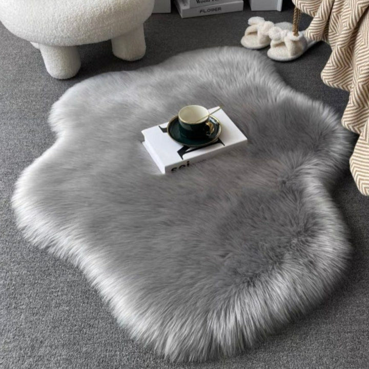TORS Fluffy Minimalistic Rug