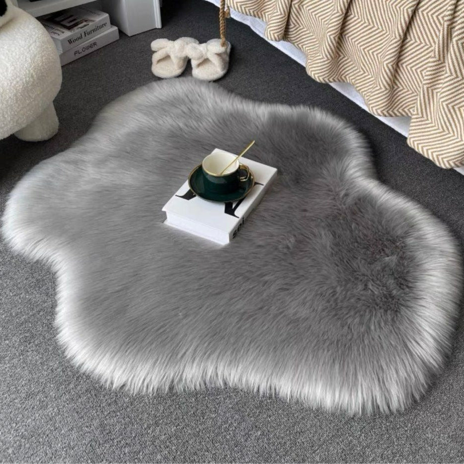 TORS Fluffy Minimalistic Rug