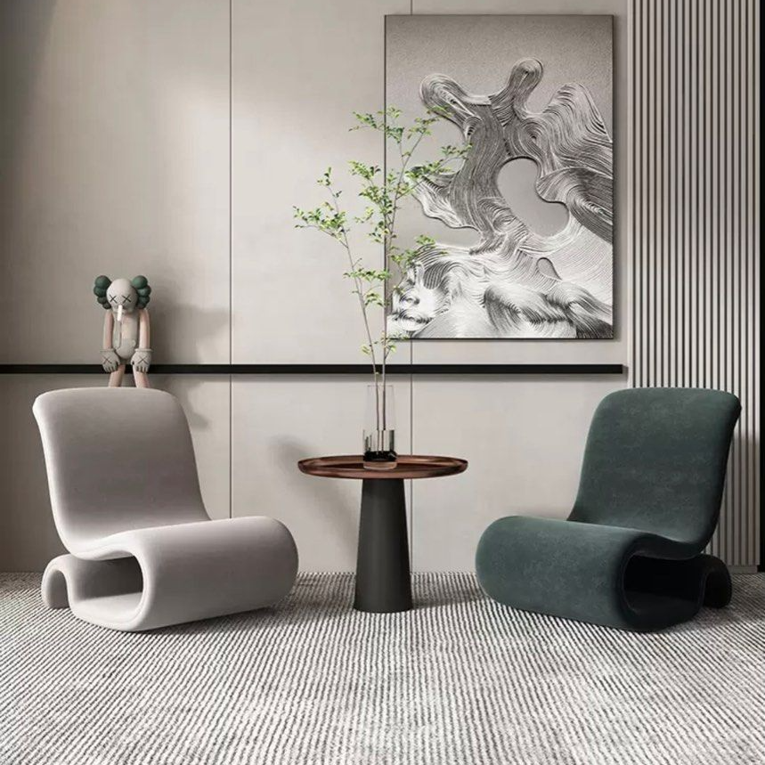 HOLLIS Modern Lounge Chair