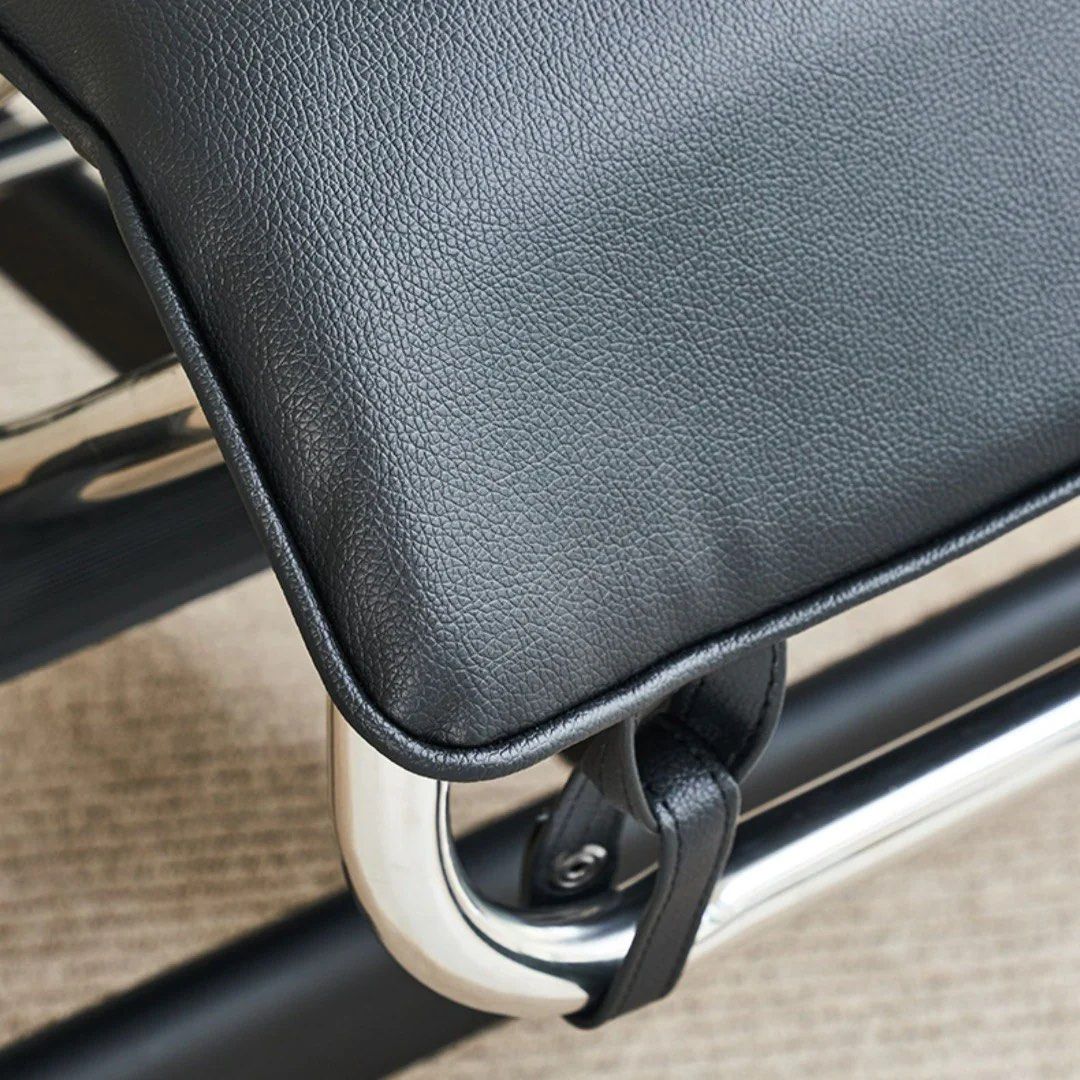 MATVEY Charles Leather Chaise Lounge