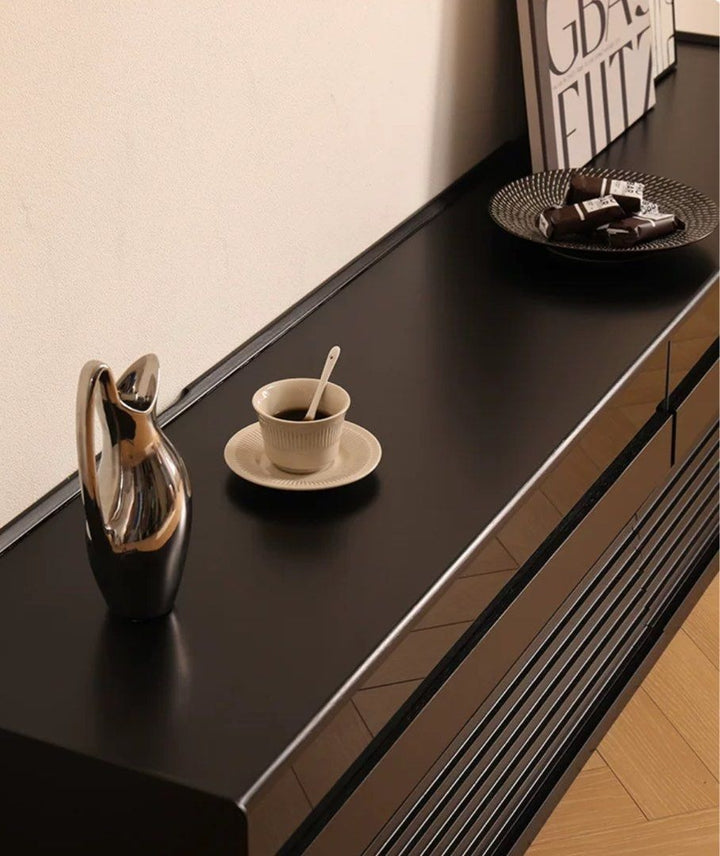 VANTEN Modern Solid Wood TV Cabinet