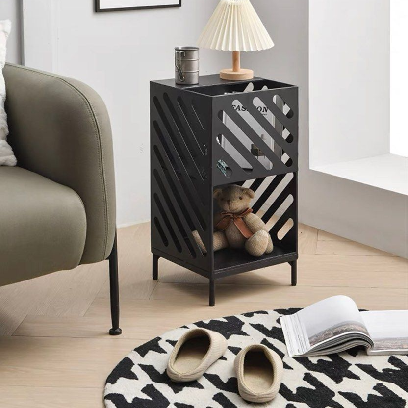 TORMUND Modern Metal Side Table