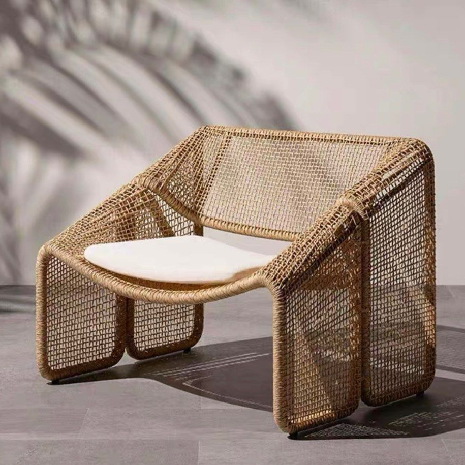 KENZO Modern Outdoor Lounge Chair