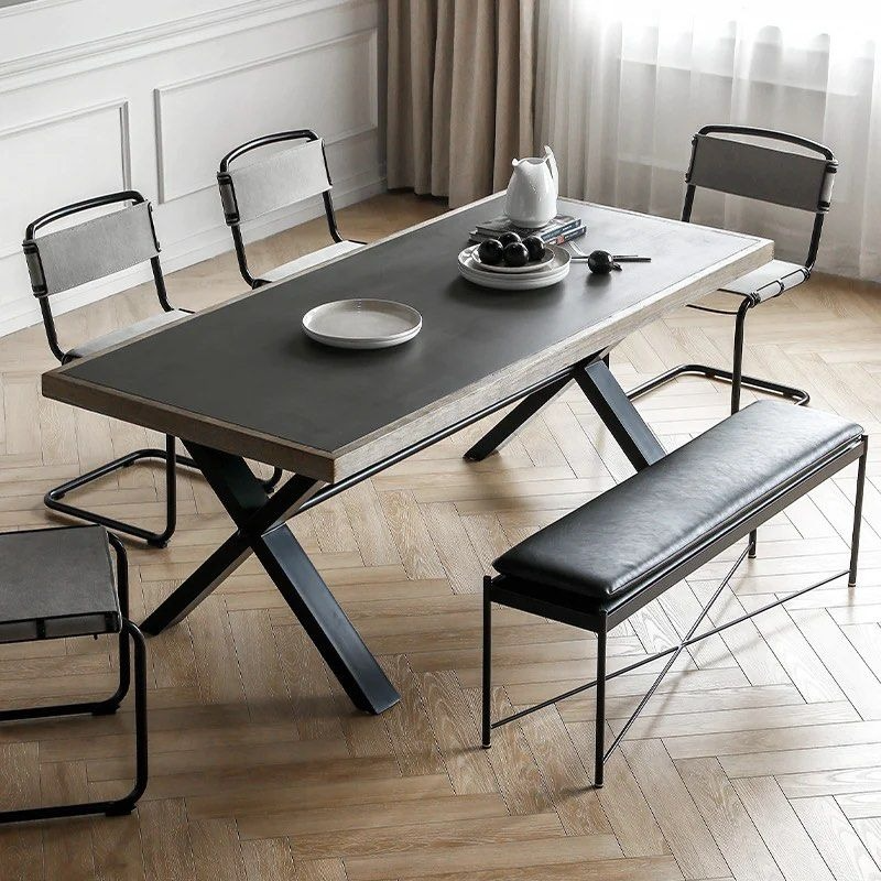 EVRON Pedestal Dining Table