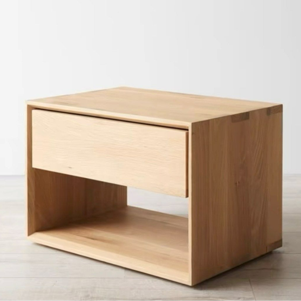 IDAHO Modern Solid Wood Bedside Table