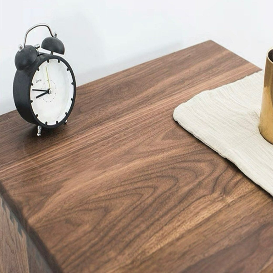 IDAHO Modern Solid Wood Bedside Table