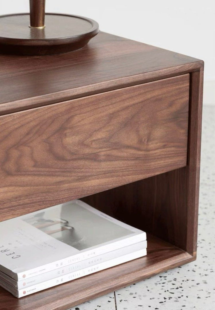 IDAHO Modern Solid Wood Bedside Table
