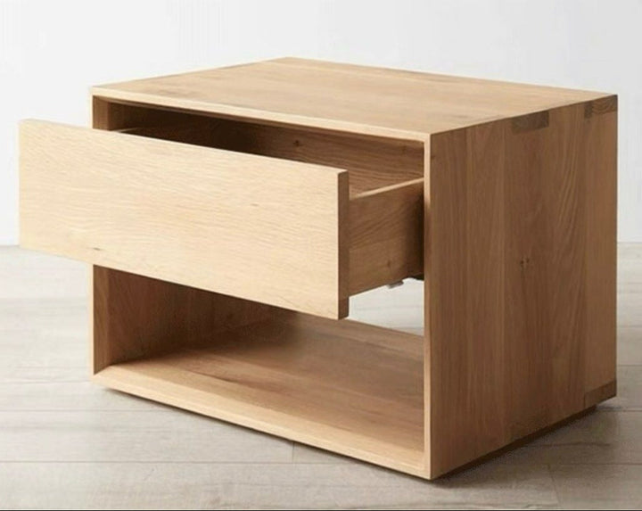 IDAHO Modern Solid Wood Bedside Table