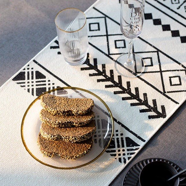 OHANA Table Runner