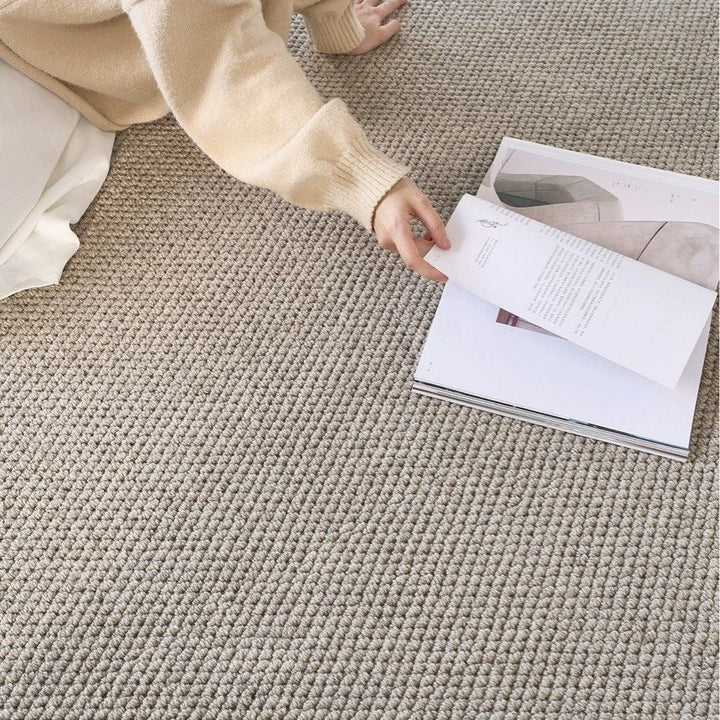 MICHAEL Minimalist Wool Rug