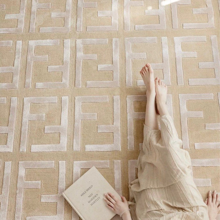 IDRIL Modern Wool Rug