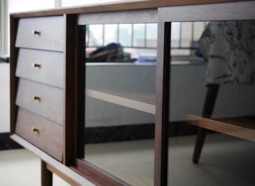 MEUNA Modern Walnut Sideboard