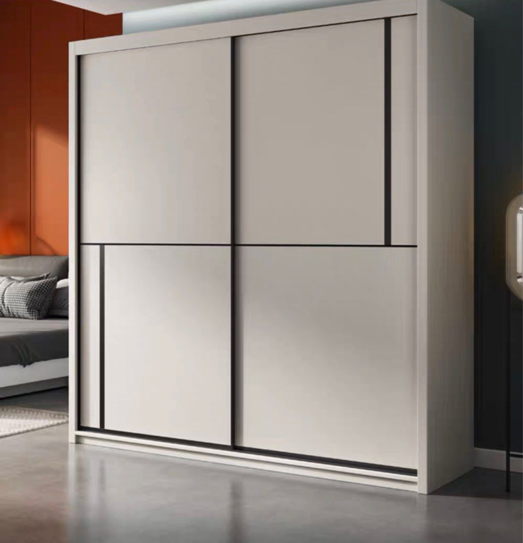 POMPEDIA Modern Wardrobe