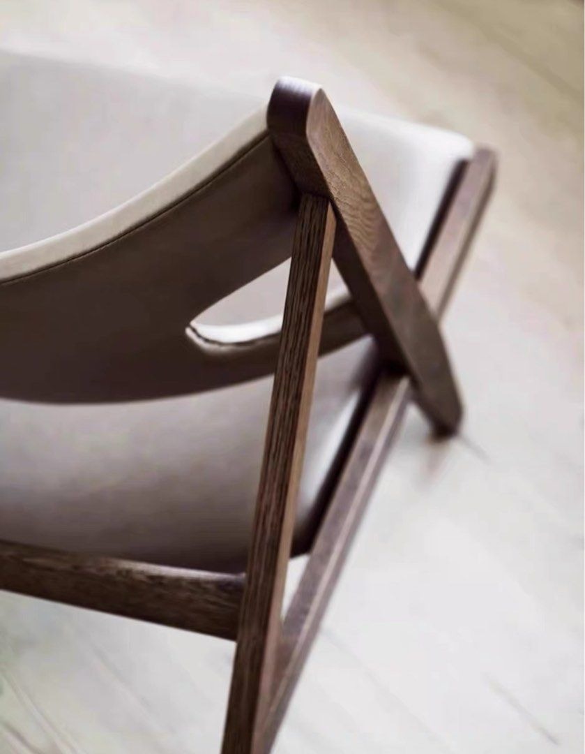 WILLIAM Modern Lounge Chair