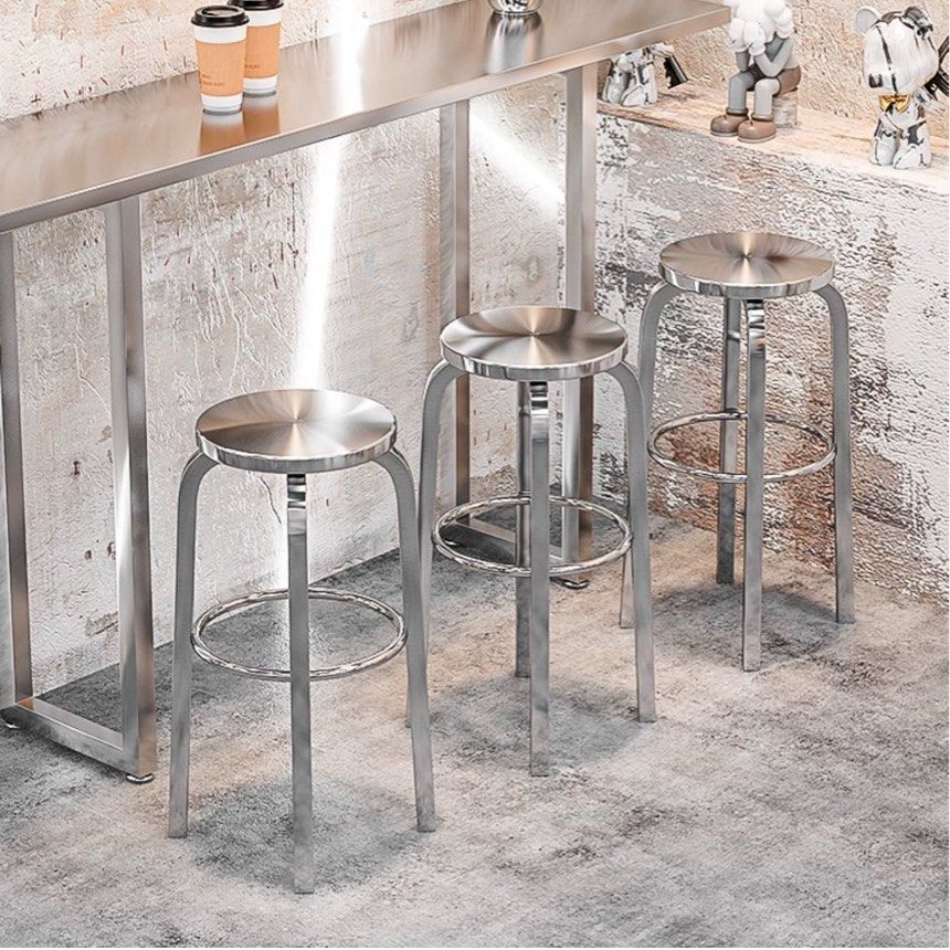 AMARIS Modern Bar Table
