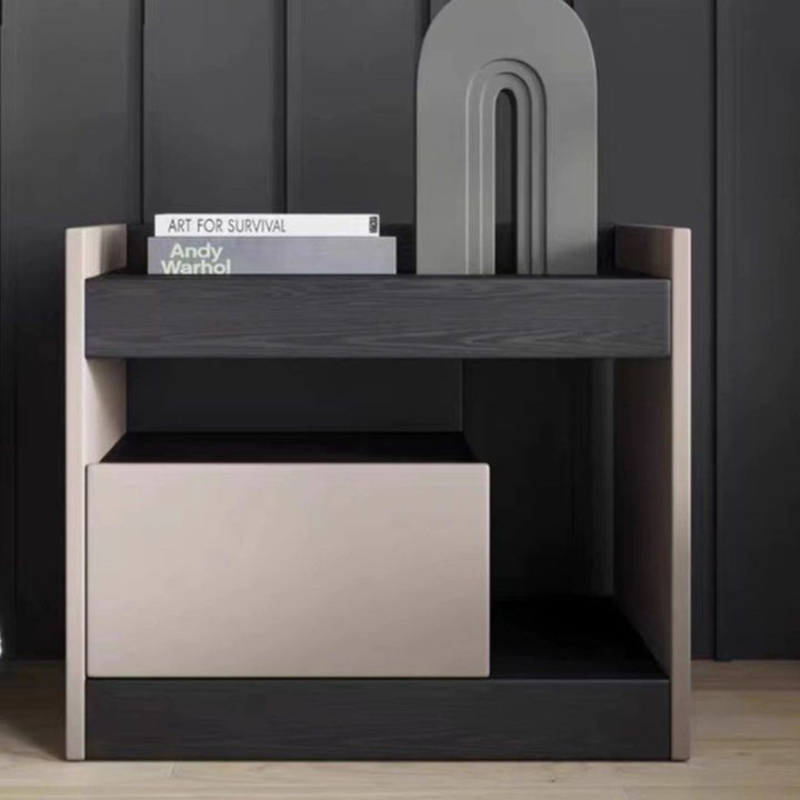 REZON Modern Bedside Table