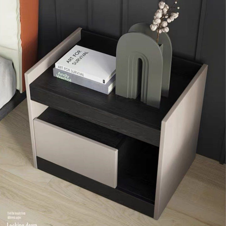 REZON Modern Bedside Table