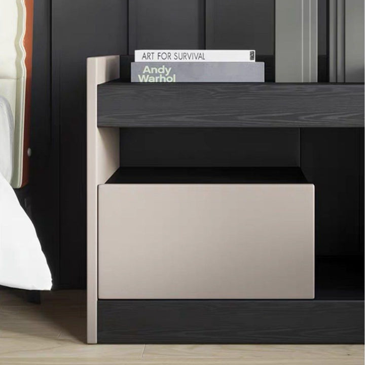 REZON Modern Bedside Table