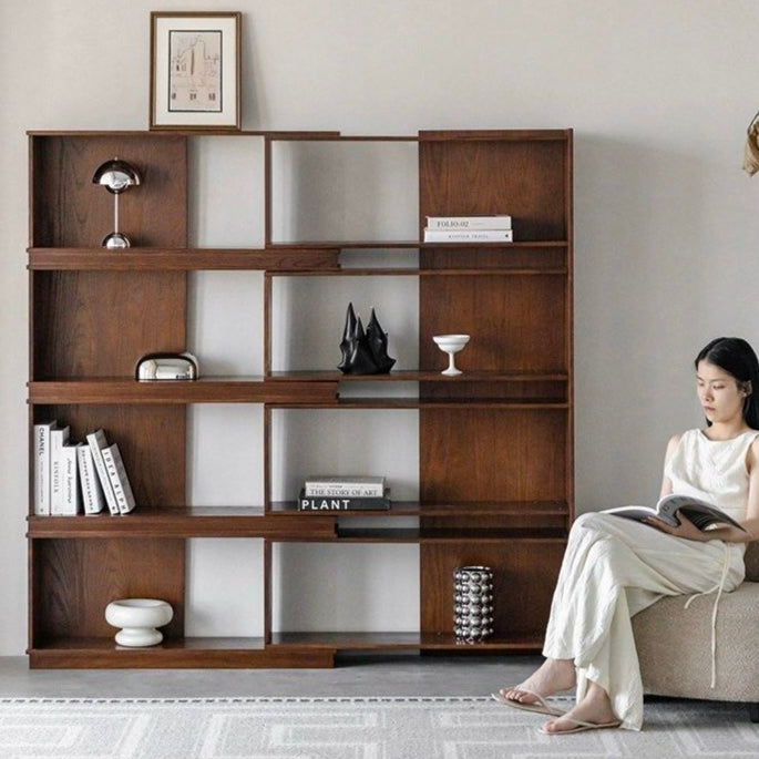 JOANA Extendable Solid Wood Display Shelf