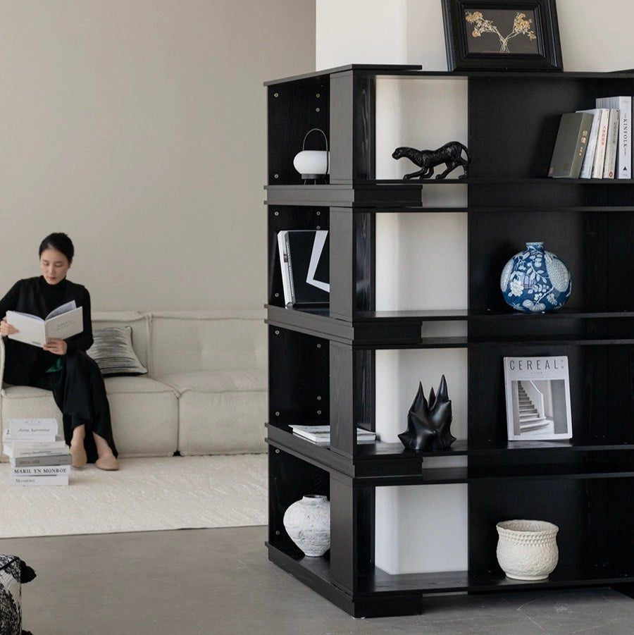 JOANA Extendable Solid Wood Display Shelf