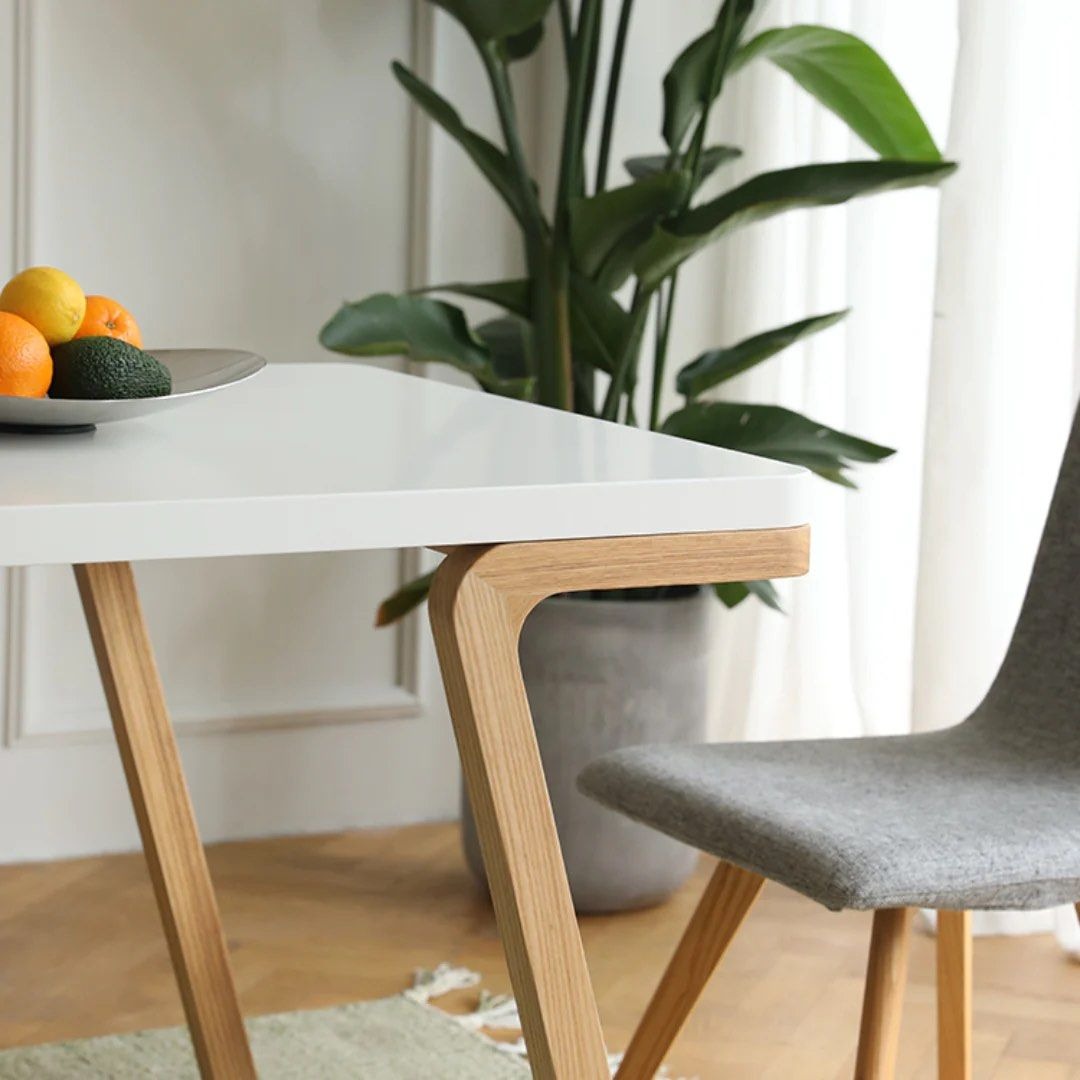 HOLDEN Dining Table