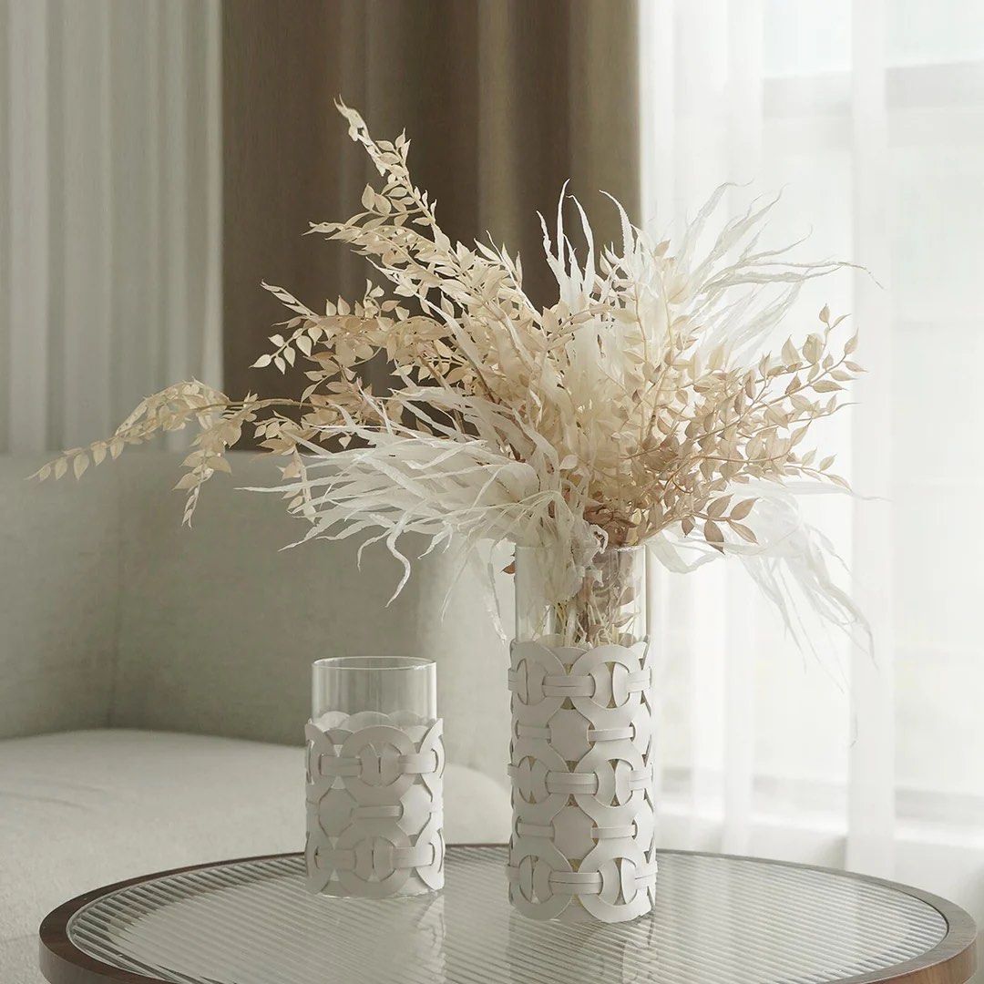 SAVRINA Leather Glass Table Vase
